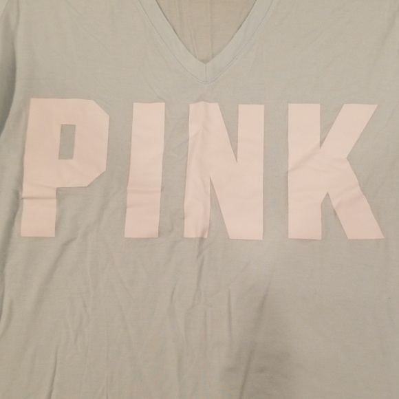 VS PINK V-Neck Tee Size XS - Picture 2 of 4